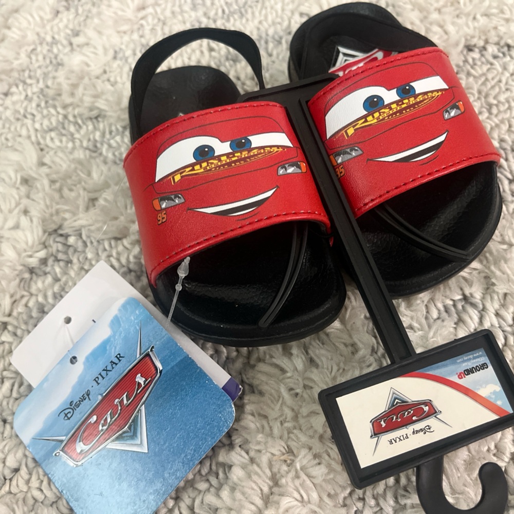 NWT Disney Pixar Cars Red Lightning Mcqueen Sandals Slides Toddler Size 5/6